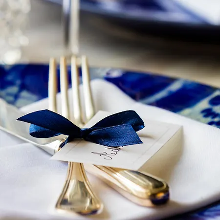 Отель Grand House - Relais & Chateaux