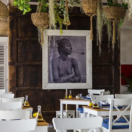 Отель Grand House - Relais & Chateaux 5*