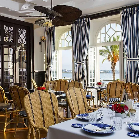 Grand House - Relais & Chateaux Отель Вила-Реал-ди-Санту-Антониу