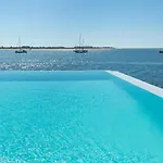 Отель Grand House - Relais & Chateaux Вила-Реал-ди-Санту-Антониу