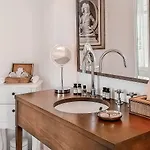 Отель Grand House - Relais & Chateaux